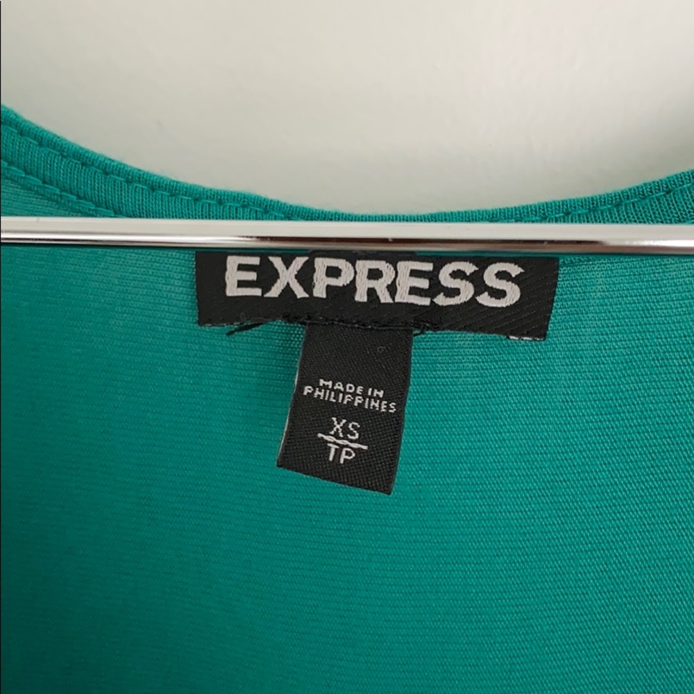 Express Tank Top 💚💛 - Picture 5 of 6